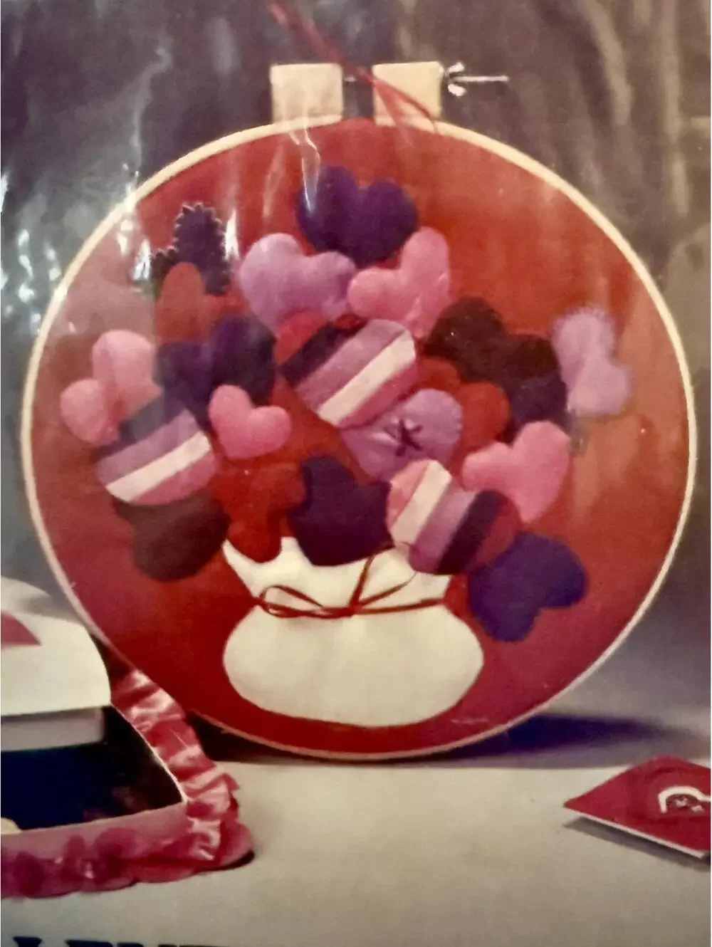 Vintage Valentine Bouquet Embroidery Applique Quilt Pattern Kit 1983 Uncut FF